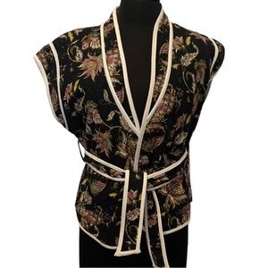 SASSO + SMYTH
Floral Print Quilted Belted Vest
